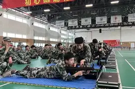射击夜战：关东银狐队强势反弹姑苏猎隼队，主帅临场妙招更衣室氛围正向